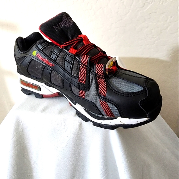 NWOT NAUTILUS SAFETY SHOES-N317M - Picture 1 of 6